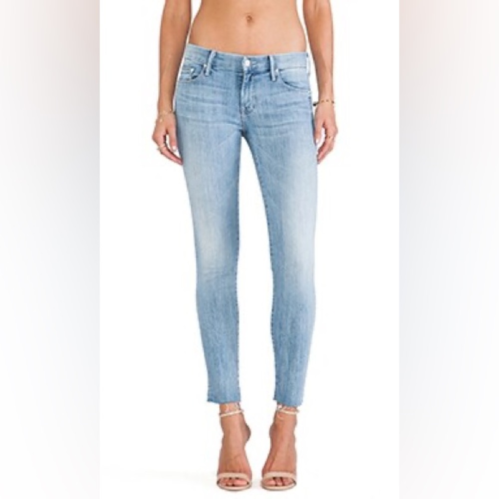 MOTHER denim The Looker Ankle Fray in Just A Little White Lie wash